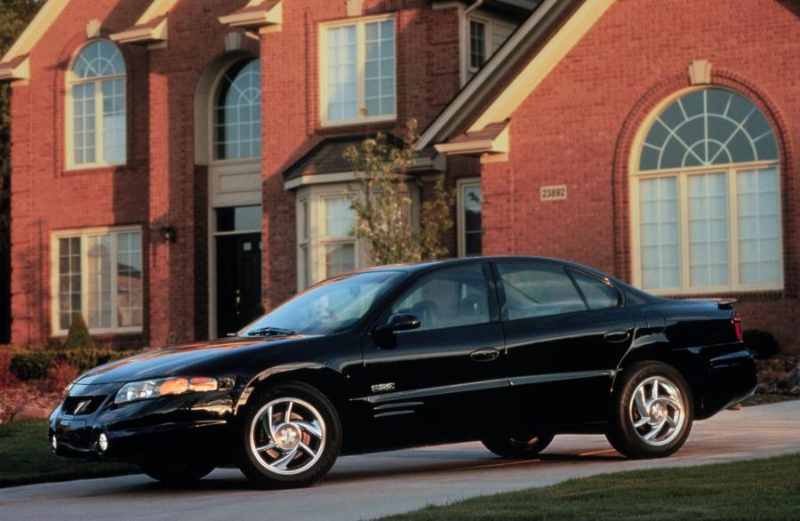  Pontiac Bonneville 2000 года  (фото 12 из 21)